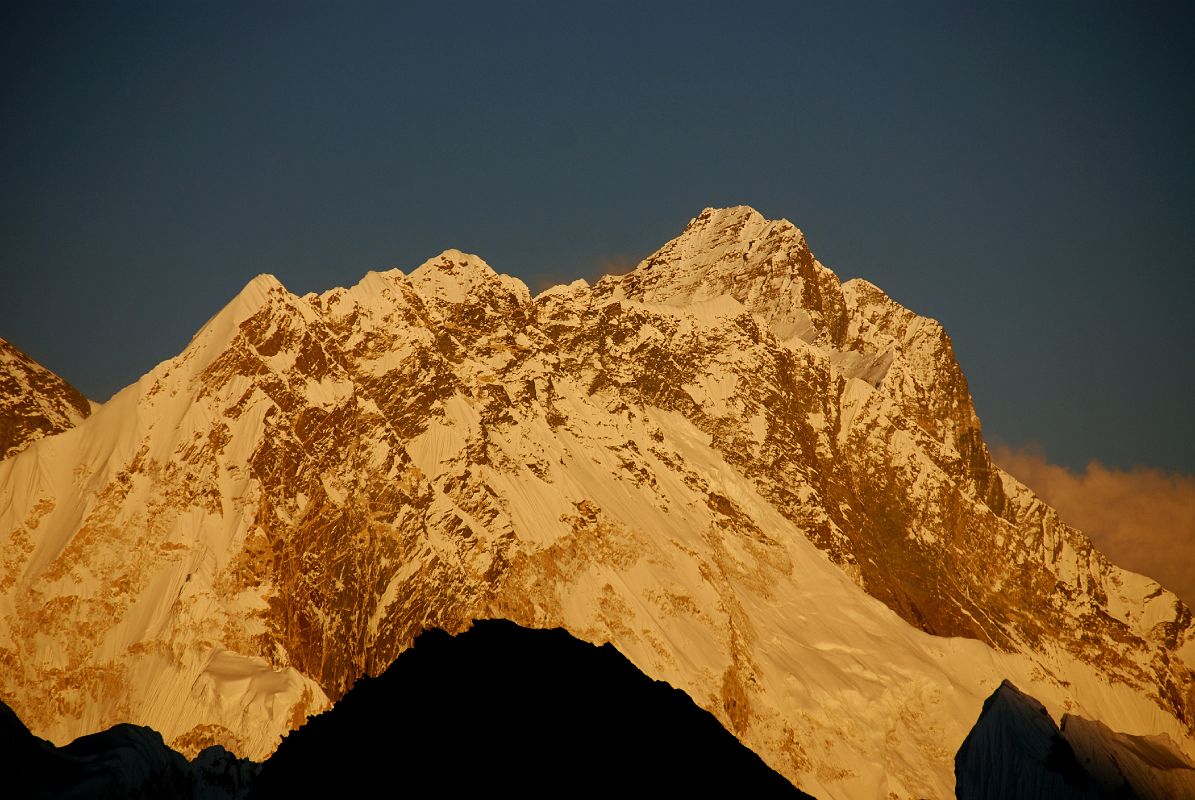 Gokyo Ri 06-1 Nuptse and Lhotse Close Up From Gokyo Ri Just Before Sunset